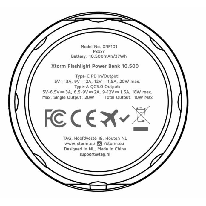 Xtorm Taschenlampe & Powerbank | 10.500 mAh / 20W PD / USB-C / USB-A / IP44 | schwarz | XRF101