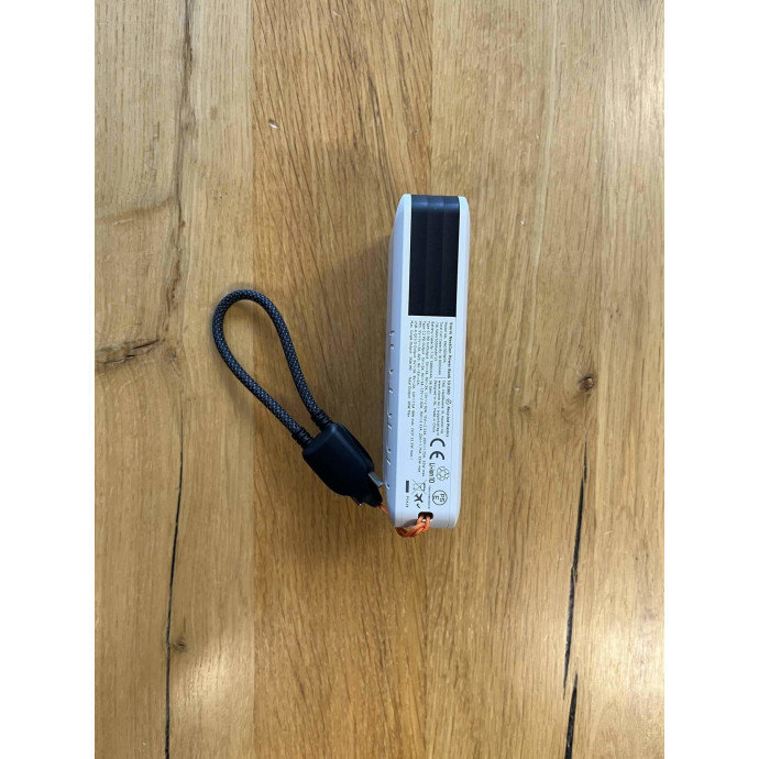 Xtorm NextGen6 PowerBank | 10.000 mAh | 35W / PD / 2x USB-C / 1x USB-A / integriertes Ladekabel | weiß | XNG100W35